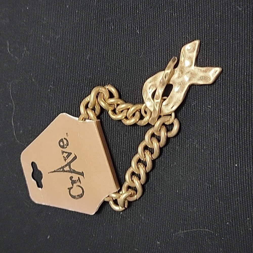 Crave. Goldstone chain ribbon bracelet. Nwt